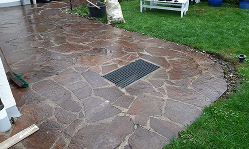 Alte Terrasse vor der Sanierung